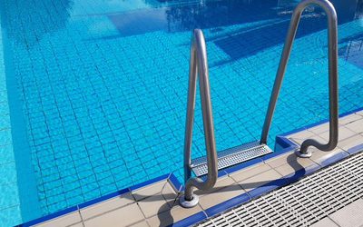 JUPI-Fraktion will Erhöhung der Schwimmbadpreise für Jugendliche, Studierende und Azubis reduzieren sowie Menschen mit Behinderung entlasten